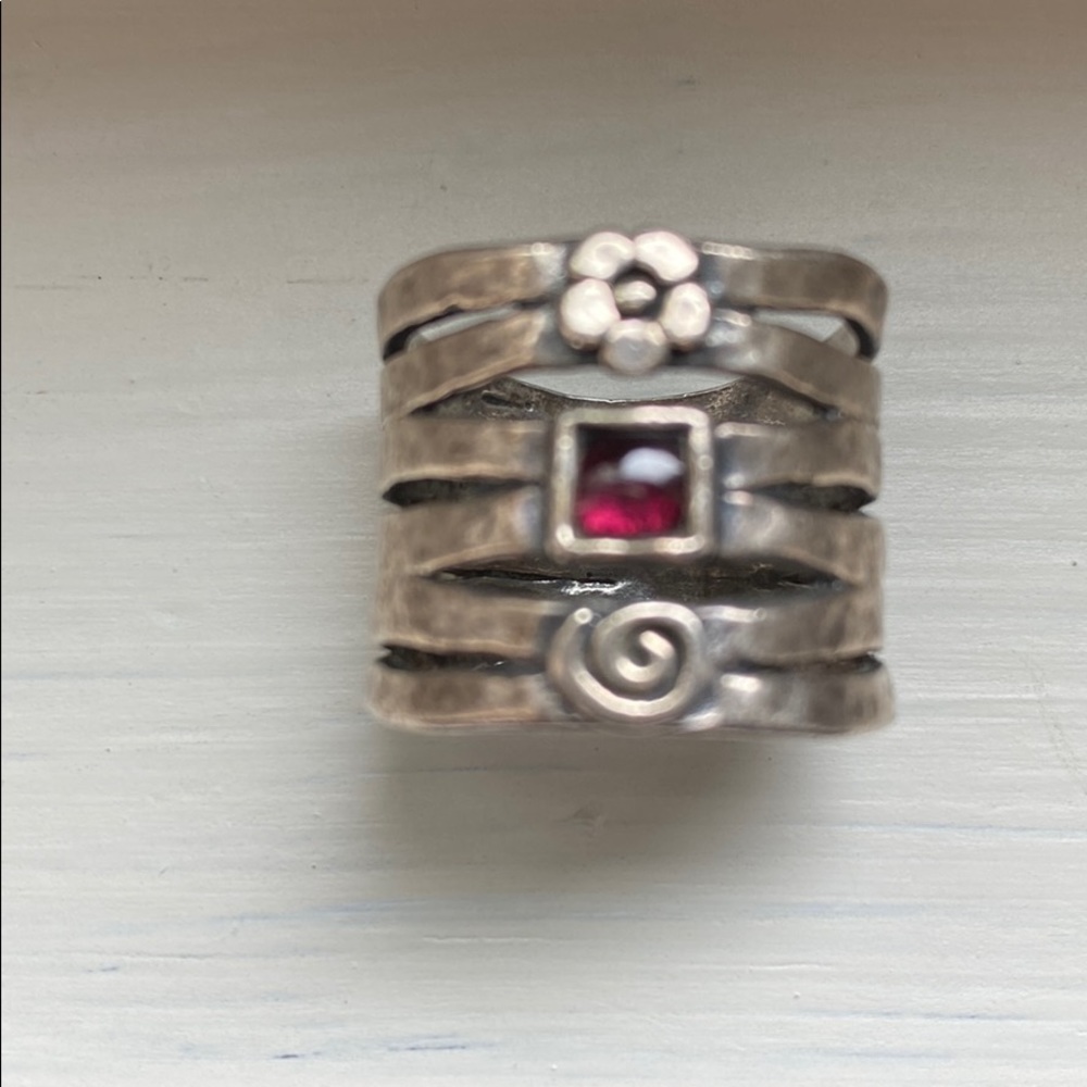 Silpada SS ring with Flower, Stone and Swirl